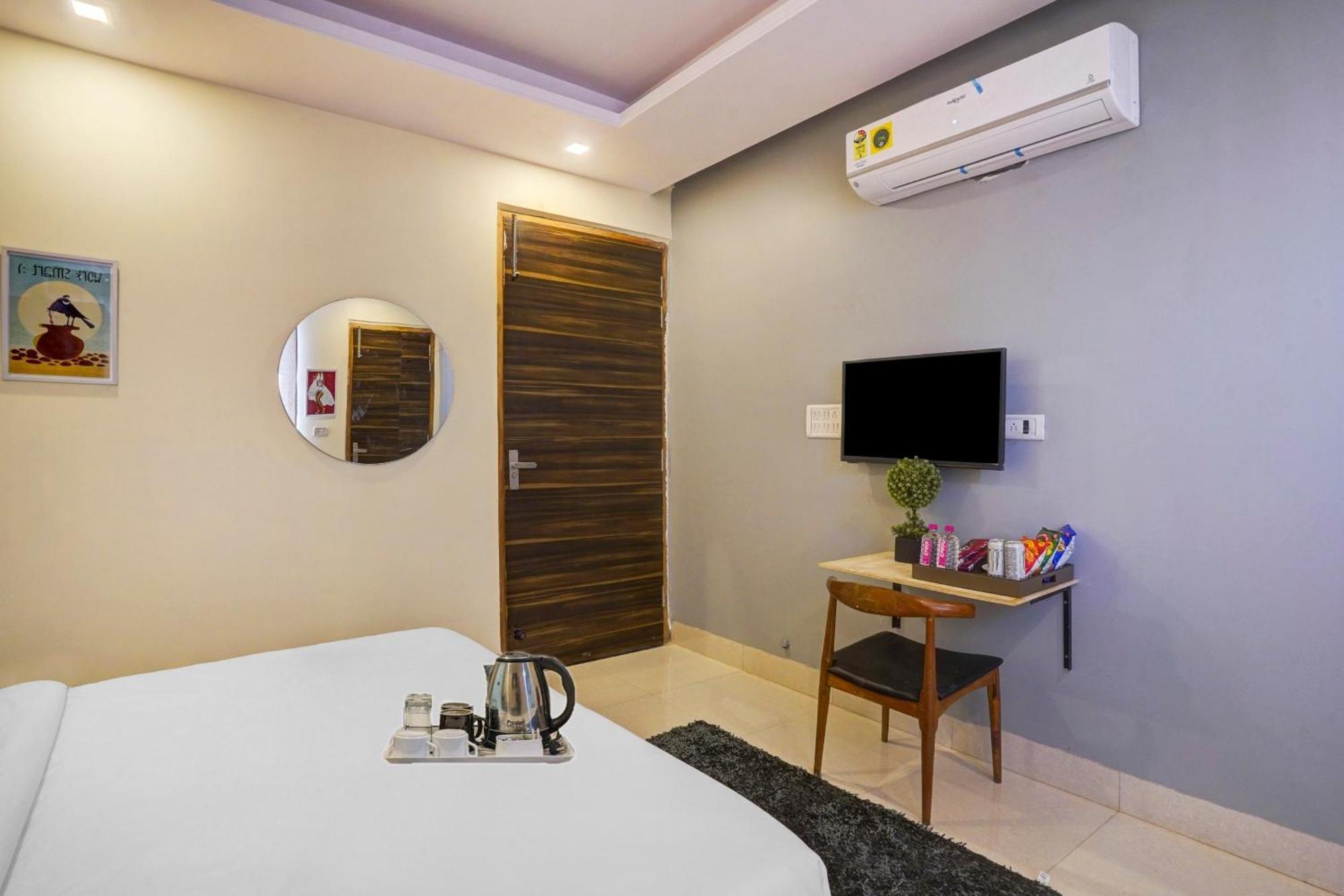Townhouse Jagatpura & Pratapnagar Hotell Siroli Eksteriør bilde