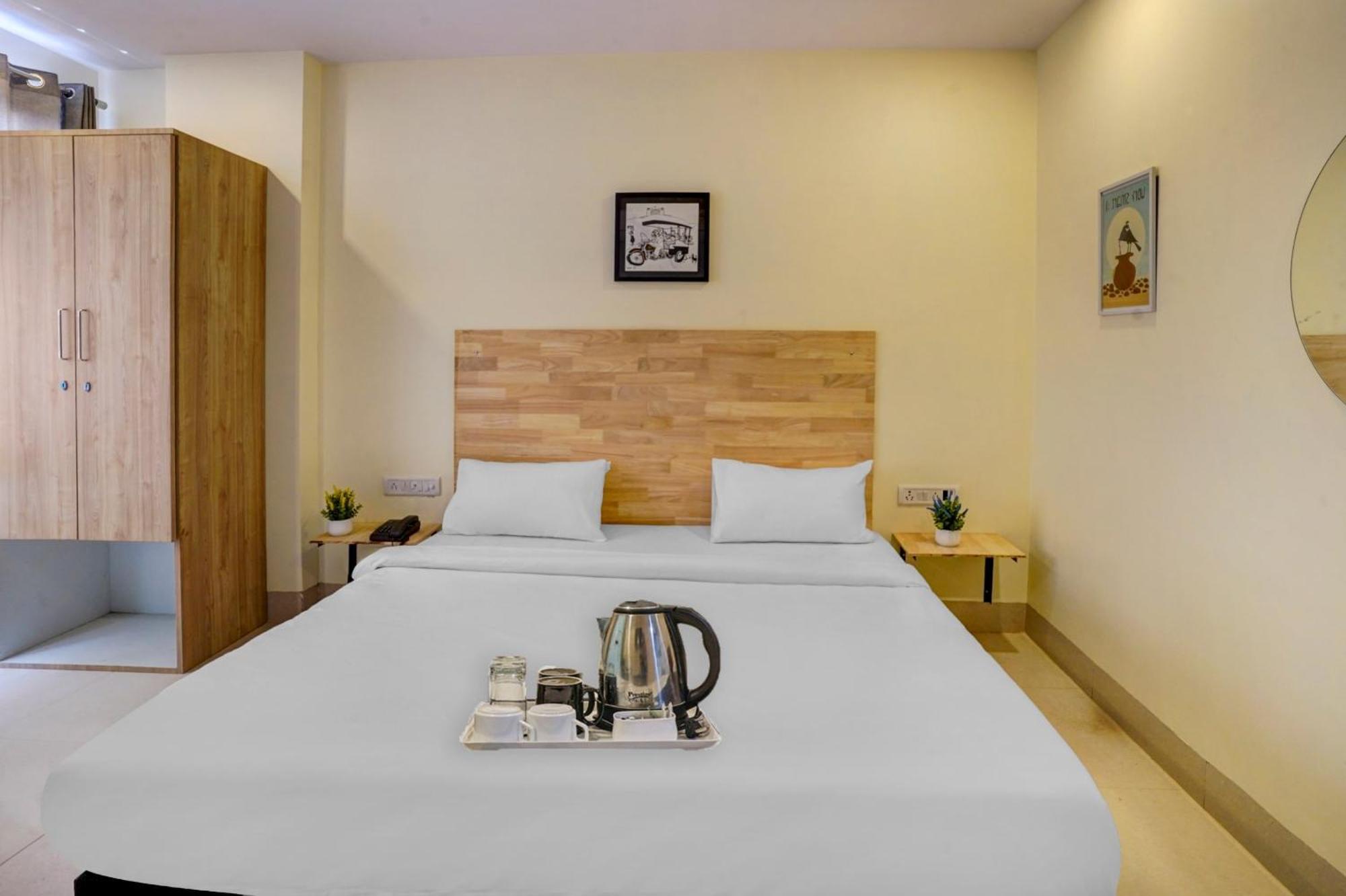 Townhouse Jagatpura & Pratapnagar Hotell Siroli Eksteriør bilde